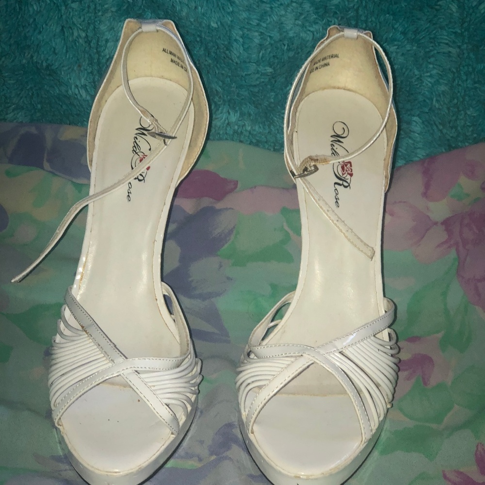 Wild Rose White Peep Toe Heels